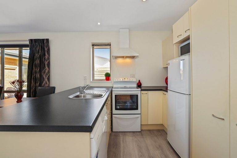 Photo of property in 5/165 Highsted Road, Casebrook, Christchurch, 8051