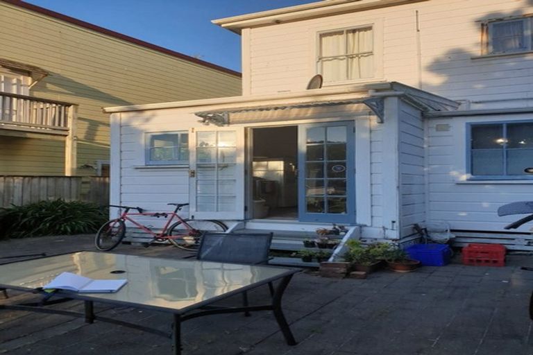 Photo of property in 10 Daniell Street, Newtown, Wellington, 6021