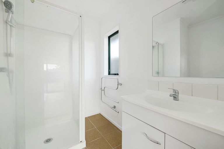 Photo of property in 10 Gransna Lane, East Tamaki, Auckland, 2013