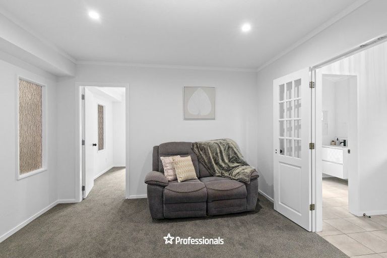 Photo of property in 14 Matuhi Street, Tirohanga, Lower Hutt, 5010