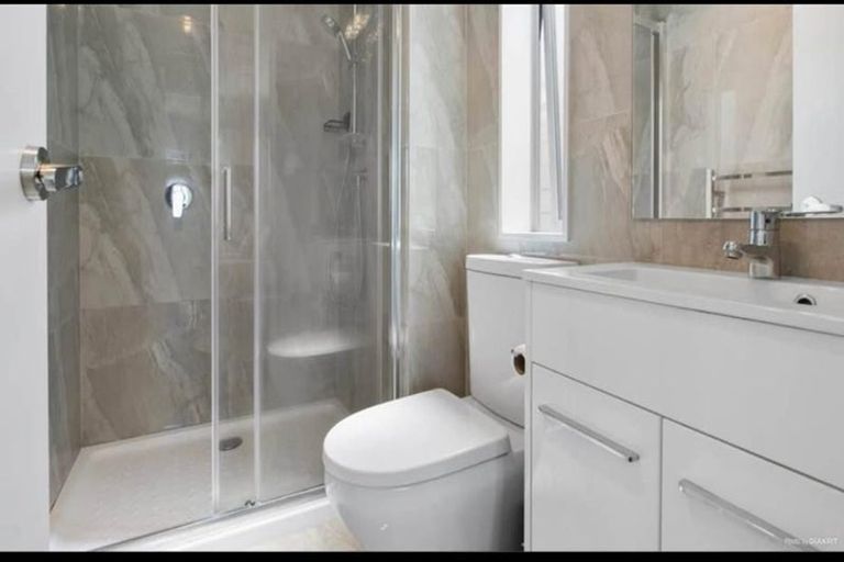 Photo of property in 37 Adamson Road, Flat Bush, Auckland, 2019