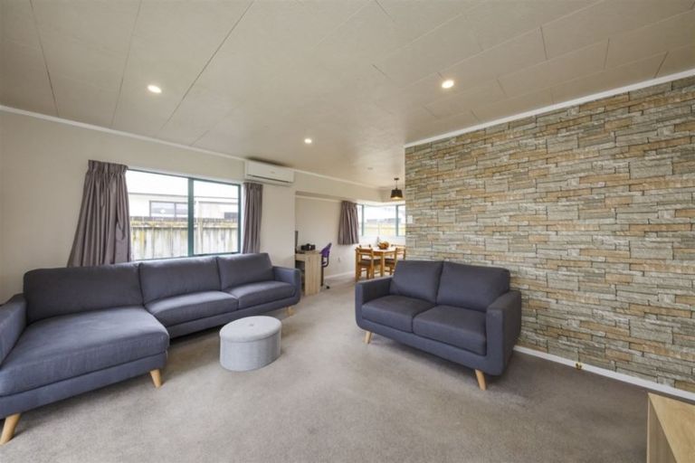 Photo of property in 94 Roberts Line, Kelvin Grove, Palmerston North, 4414