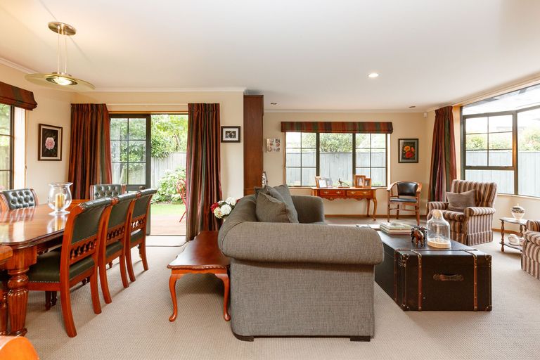 Photo of property in 7a Palm Avenue, Hokowhitu, Palmerston North, 4410