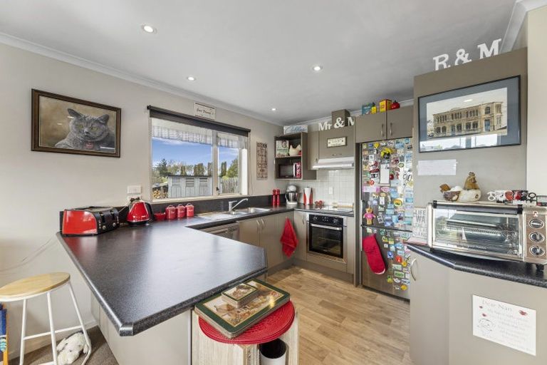 Photo of property in 4 Leven Street, South Hill, Oamaru, 9400