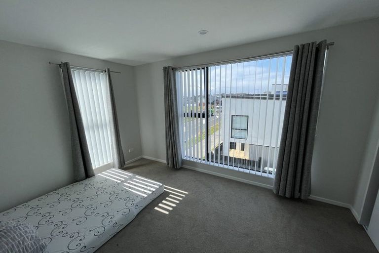 Photo of property in 2 Hinonga Loop, Silverdale, 0932