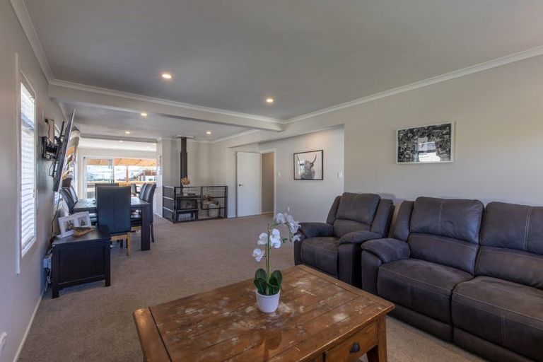 Photo of property in 18 Woburn Street, Waipukurau, 4200