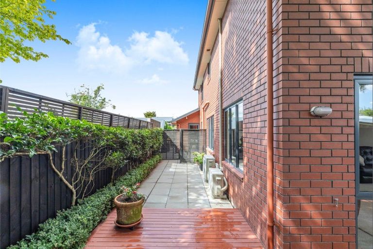 Photo of property in 64b Holly Road, St Albans, Christchurch, 8014