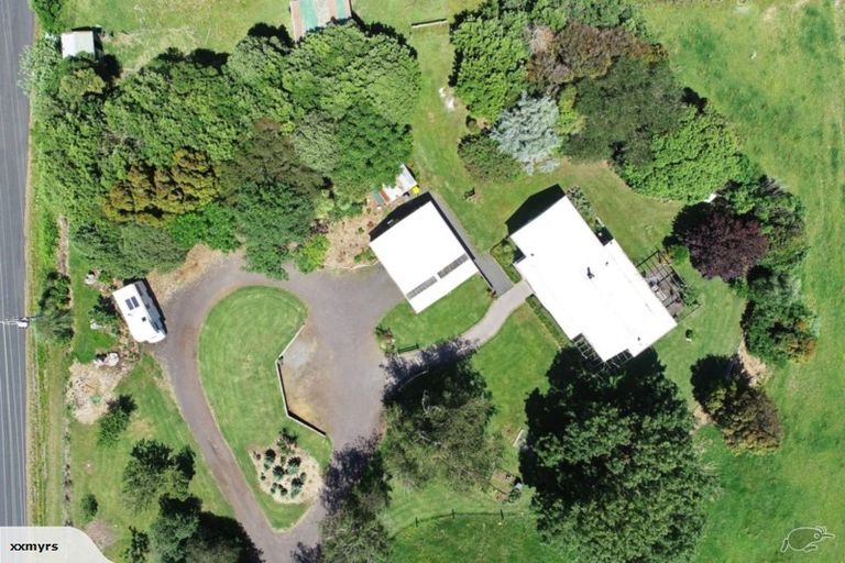 Photo of property in 42 Karioitahi Road, Waiuku, 2683