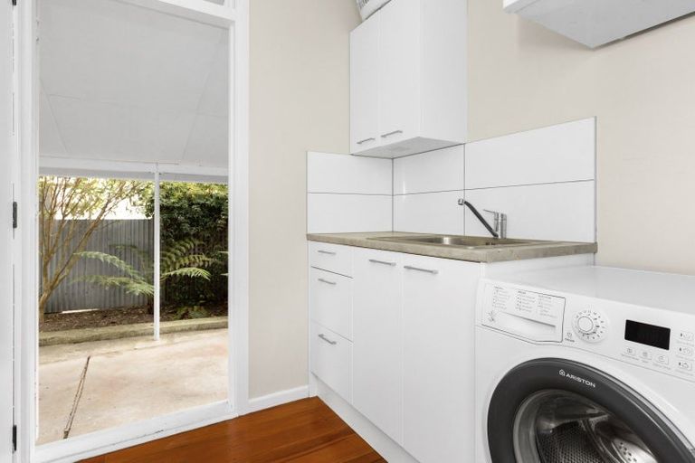 Photo of property in 5 Foster Terrace, Onekawa, Napier, 4110