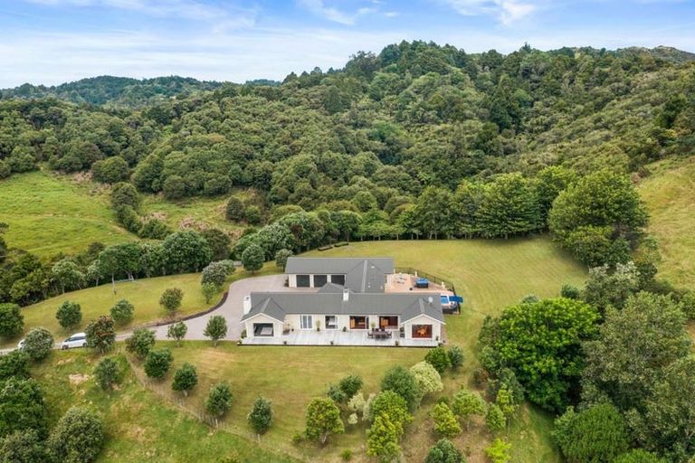 Photo of property in 551 Upper Waiwera Road, Puhoi, Silverdale, 0994