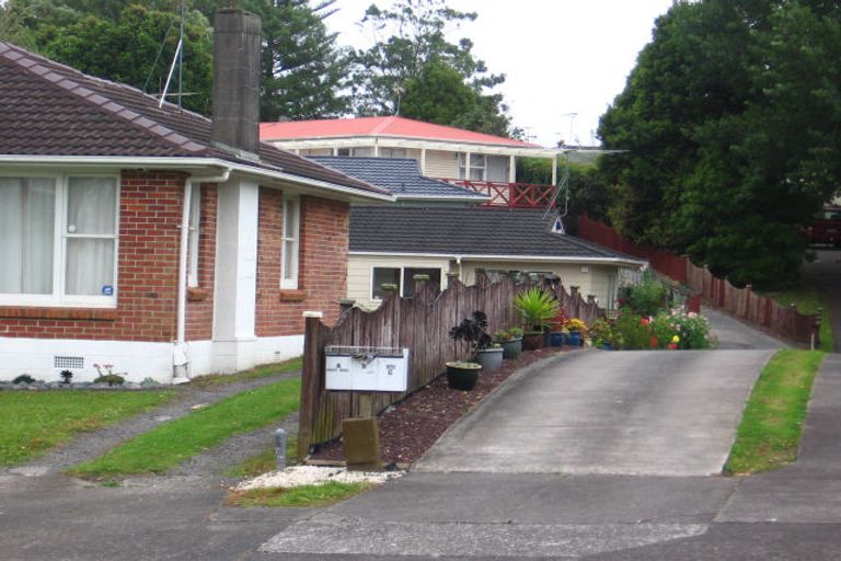 Photo of property in 2/109 Gossamer Drive, Pakuranga Heights, Auckland, 2010