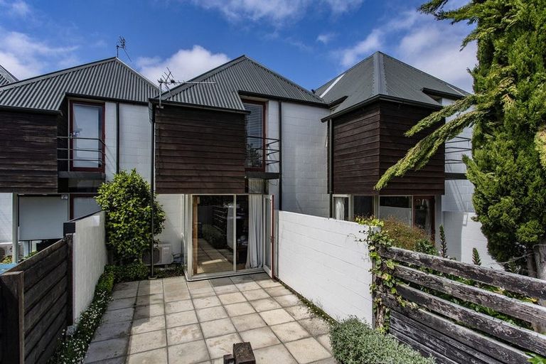 Photo of property in 2/30 Clissold Street, Merivale, Christchurch, 8014
