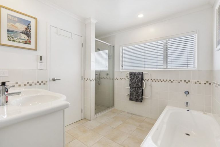 Photo of property in 16a Milton Road, Orewa, 0931