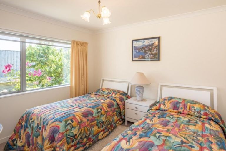 Photo of property in 14 Petrel Close, Paraparaumu Beach, Paraparaumu, 5032