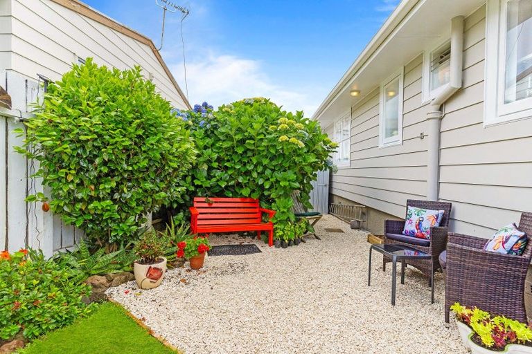 Photo of property in 1/33 O'donn Avenue, Beach Haven, Auckland, 0626