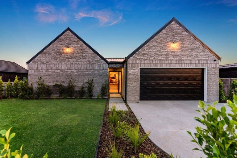 Photo of property in 21 William Gilbert Drive, Mangawhai, 0505