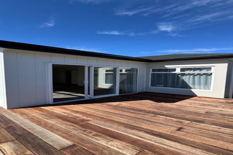 Photo of property in 32 West Place, Greenmeadows, Napier, 4112