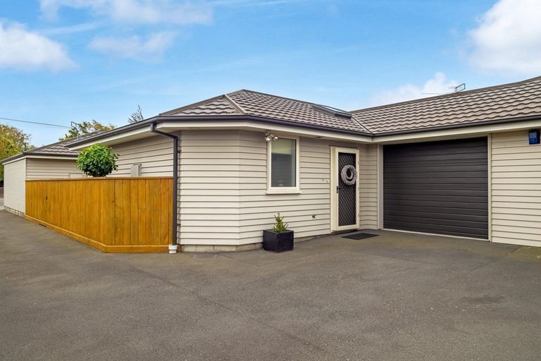 Photo of property in 30b Withells Road, Avonhead, Christchurch, 8042