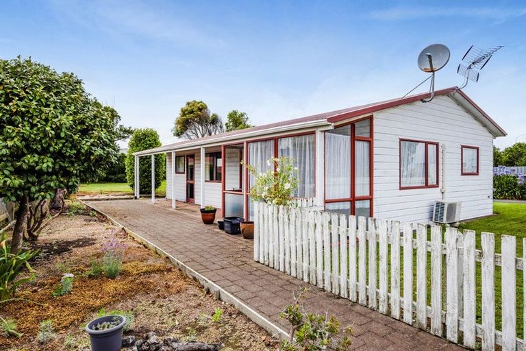 Photo of property in 200 Waihi Road, Hawera, 4610