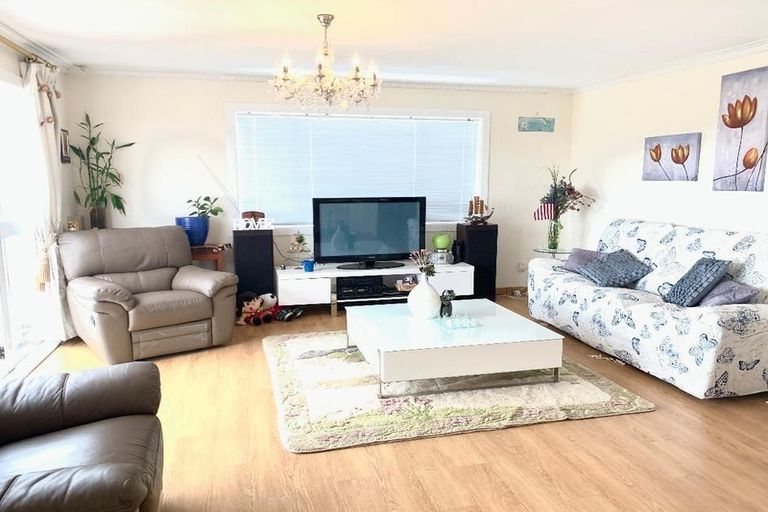 Photo of property in 64 Bleakhouse Road, Bucklands Beach, Auckland, 2014