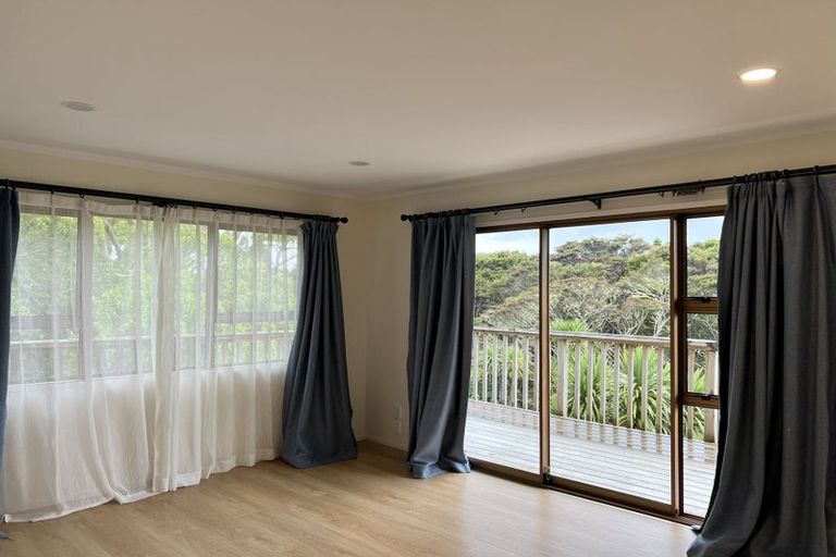 Photo of property in 63 Verran Road, Birkenhead, Auckland, 0626