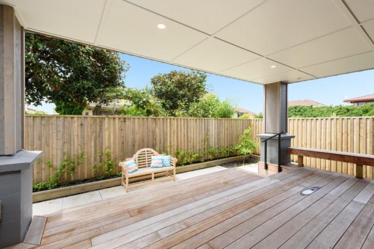 Photo of property in 255b Oceanbeach Road, Mount Maunganui, 3116