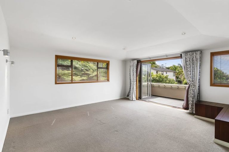 Photo of property in 49 Penguin Drive, Murrays Bay, Auckland, 0630