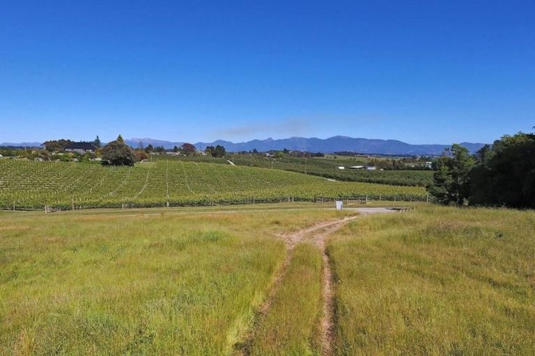 Photo of property in 7 Aporo Road, Ruby Bay, Mapua, 7173