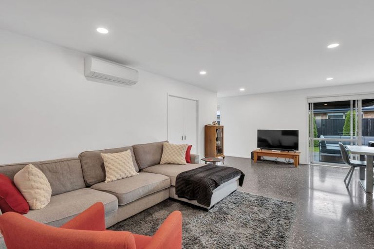 Photo of property in 56 Huntingdon Drive, Rangiora, 7400