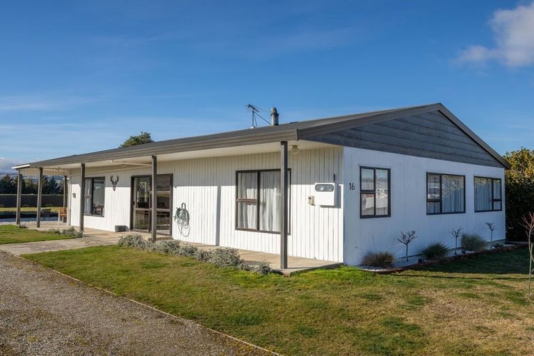 Photo of property in 16 Marsh Road, Ettrick, Roxburgh, 9572