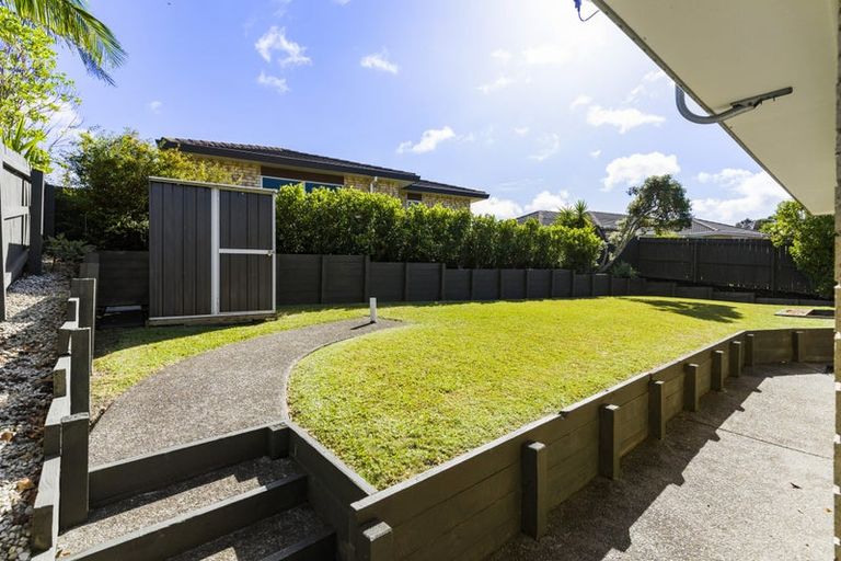 Photo of property in 71 Kath Hopper Drive, Orewa, 0931