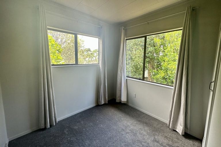 Photo of property in 25 Midgley Road, West Harbour, Auckland, 0618