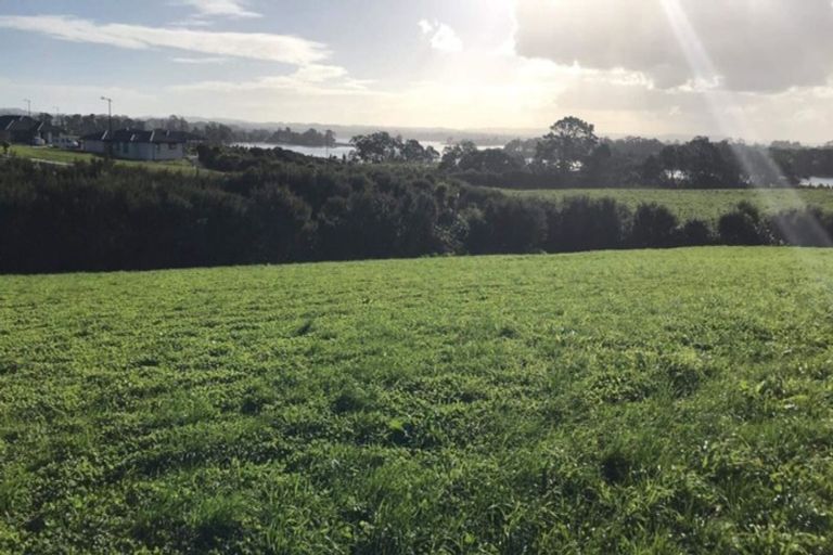 Photo of property in 10 Wheriko Avenue, Glenbrook, 2681