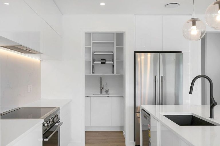 Photo of property in 43 Ken Douglas Drive, Aotea, Porirua, 5024