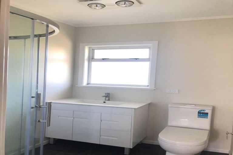 Photo of property in 1/56a Taharoto Road, Takapuna, Auckland, 0622