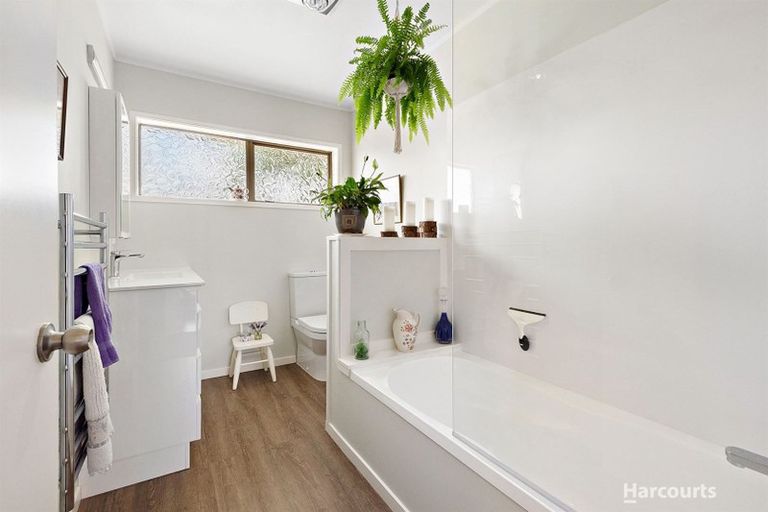 Photo of property in 4 Harbour Crest Drive, Waiuku, 2123