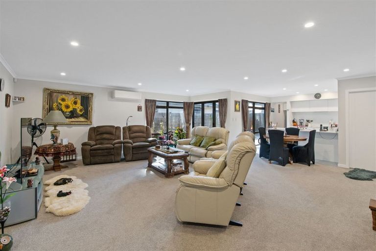 Photo of property in 1 Fairfield Road, Levin, 5510