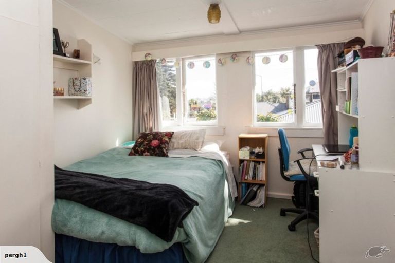 Photo of property in 1/124 Wairakei Road, Bryndwr, Christchurch, 8053