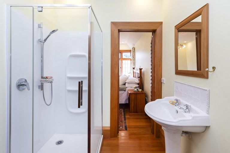 Photo of property in 39 Holly Road, St Albans, Christchurch, 8014