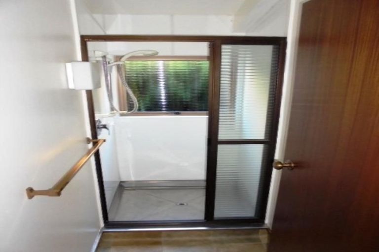 Photo of property in 5a Seapoint Road, Bluff Hill, Napier, 4110