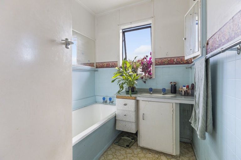 Photo of property in 42 Ngatai Street, Taumarunui, 3920