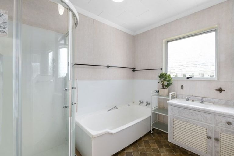 Photo of property in 77 Kennedy Drive, Levin, 5510