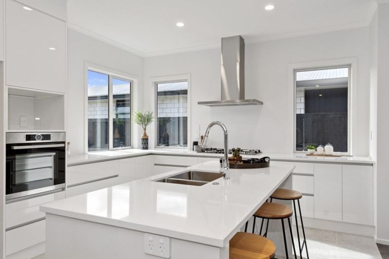 Photo of property in 10 Rose Berry Crescent, Flagstaff, Hamilton, 3210