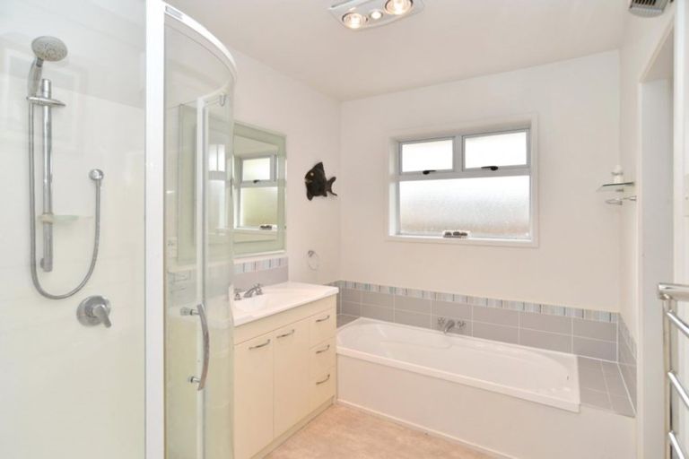 Photo of property in 17 Bainton Street, Bishopdale, Christchurch, 8053