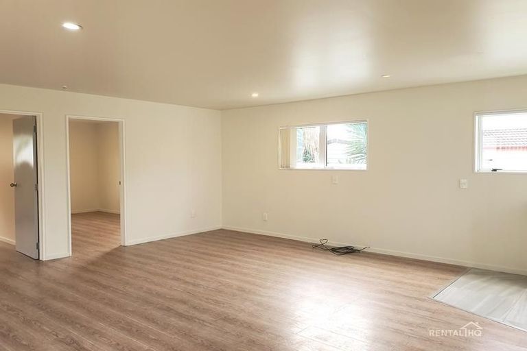 Photo of property in 78 Shifnal Drive, Randwick Park, Auckland, 2105