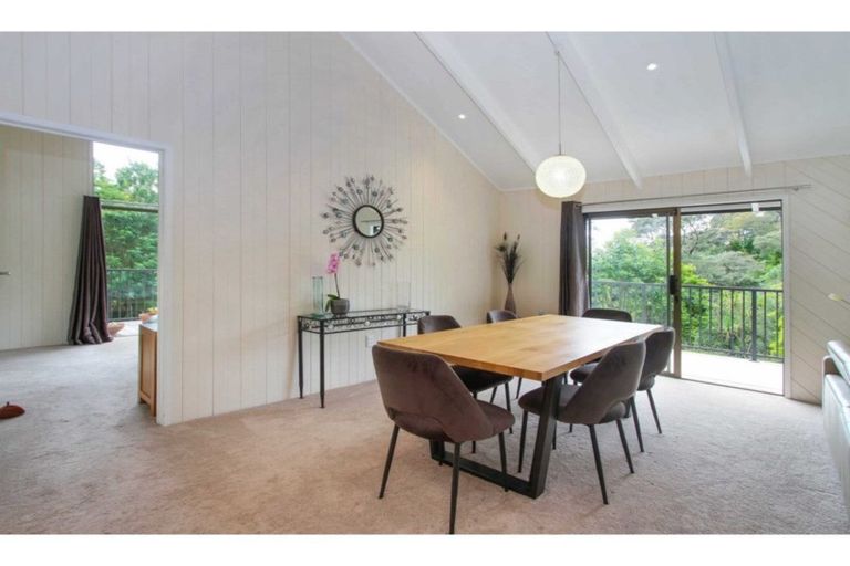 Photo of property in 30 Trelawny Place, Hillcrest, Auckland, 0627