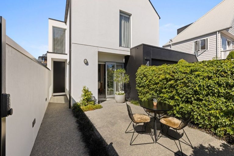 Photo of property in 45 Gracefield Avenue, Christchurch Central, Christchurch, 8013