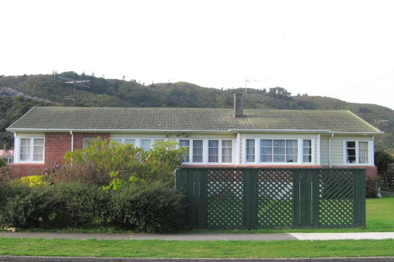 Photo of property in 36 Poole Street, Taita, Lower Hutt, 5011