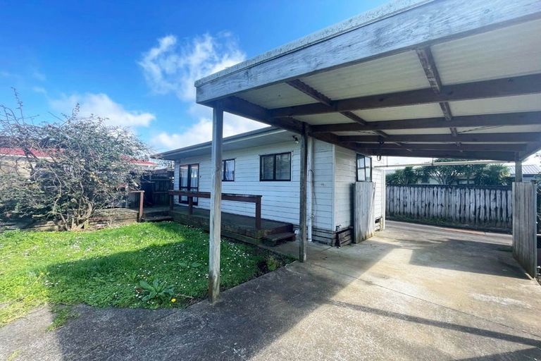 Photo of property in 1/6a Waterview Road, Favona, Auckland, 2024