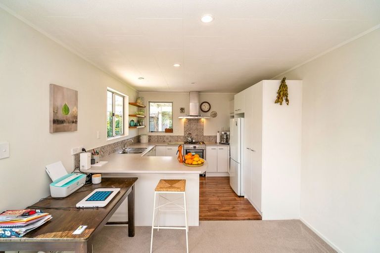 Photo of property in 42 Cholmondeley Crescent, Whitianga, 3510